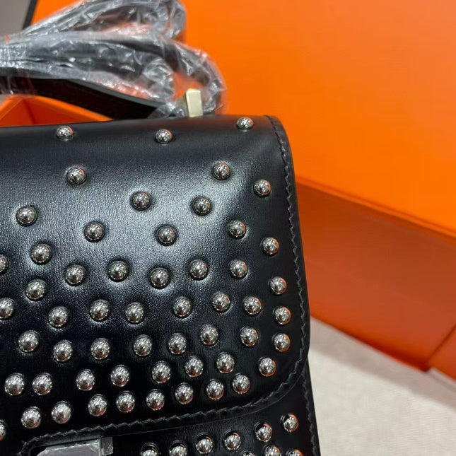 CONSTANCE CLOUTÉ BLACK BOX 24 IN BLACK CALFSKIN PALLADIUM HARDWARE