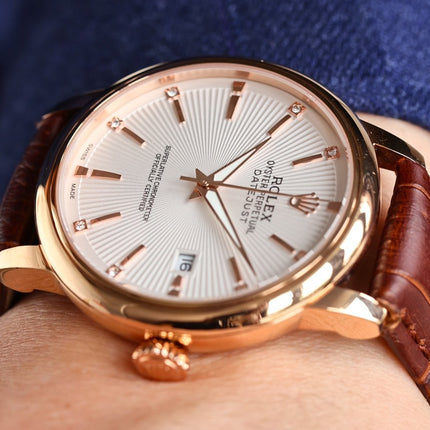 OYSTER PERPETUAL 41MM WHITE DIAL DIAMOND NUMERALS