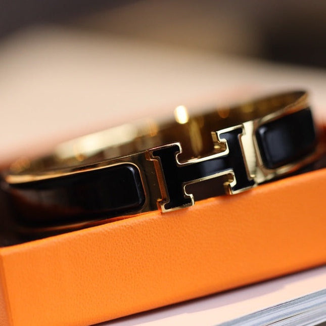H BRACELET 12MM GOLD