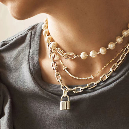 HARDWARE PEARL WRAP NECKLACE