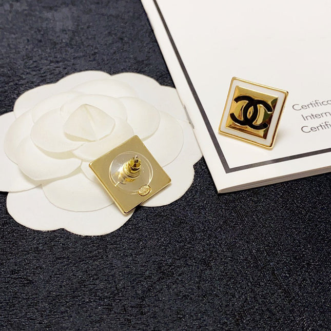 CC LIGHT GOLD AND WHITE ENAMEL SQUARE EARRINGS