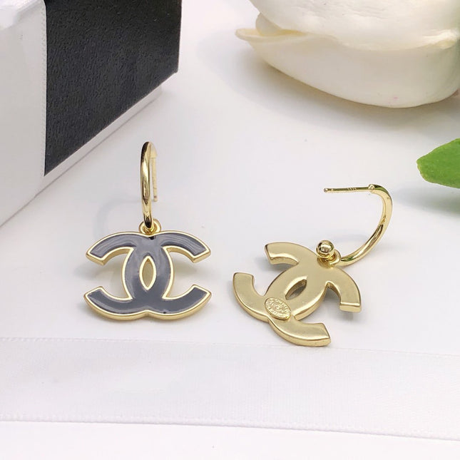 CC GOLD BLACK ENAMEL DROP EARRINGS
