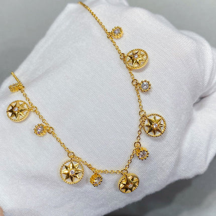 ROSE VENTS 5 MOTIF NECKLACE