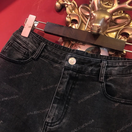 BALENCIAGA 26S STRAIGHT-LEG JEANS 250