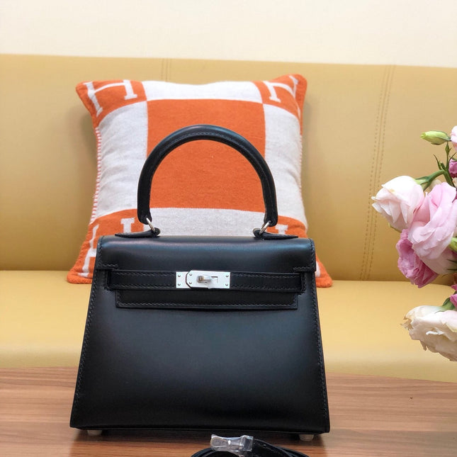 KELLY MINI 20 BAG IN BLACK SMOOTH CALFSKIN WITH SILVER HARDWARE