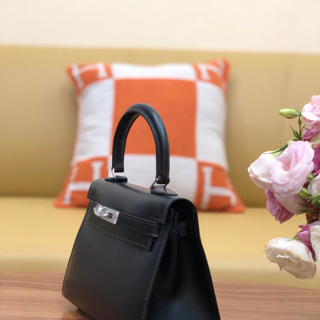 KELLY MINI 20 BAG IN BLACK SMOOTH CALFSKIN WITH SILVER HARDWARE