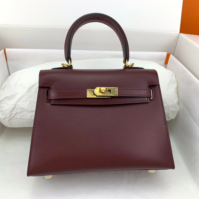 KELLY MINI 20 BAG IN WINE RED SMOOTH CALFSKIN WITH GOLD HARDWARE