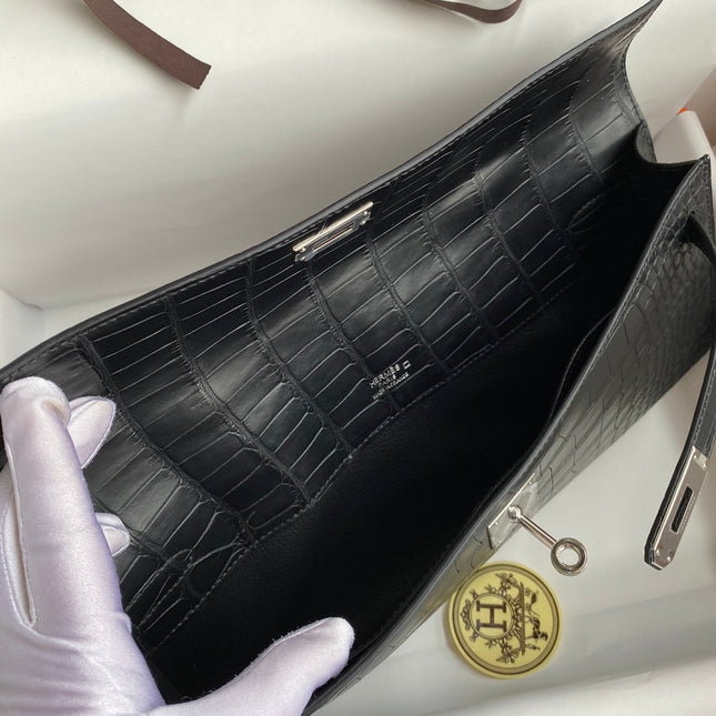 KELLY CUT 31 IN BLACK ALLIGATOR LEATHER WITH SILVER HARDWARE
