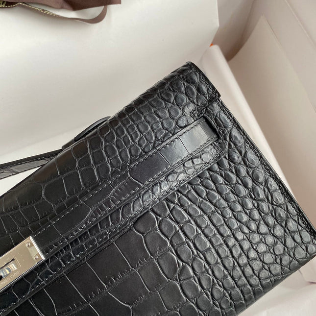 KELLY CUT 31 IN BLACK ALLIGATOR LEATHER WITH SILVER HARDWARE