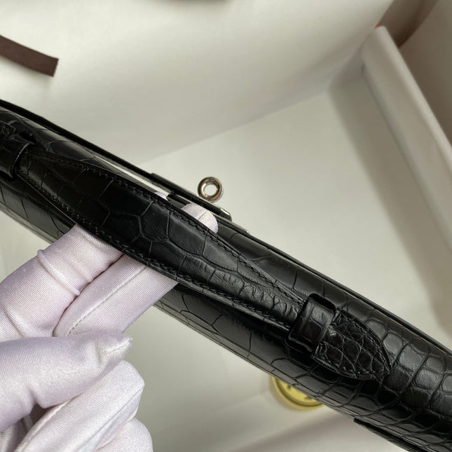 KELLY CUT 31 IN BLACK ALLIGATOR LEATHER WITH SILVER HARDWARE