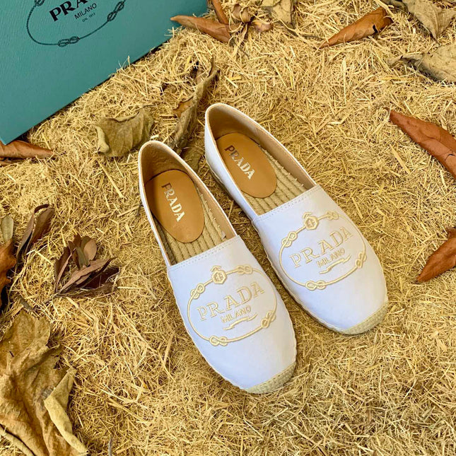PRADA 26S ESPADRILLE FLATS IN WHITE CANVAS EMBROIDERED LOGO