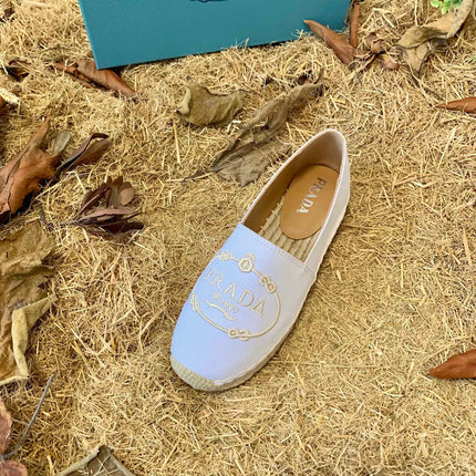 PRADA 26S ESPADRILLE FLATS IN WHITE CANVAS EMBROIDERED LOGO