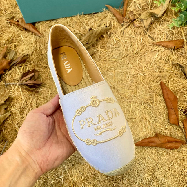 PRADA 26S ESPADRILLE FLATS IN WHITE CANVAS EMBROIDERED LOGO