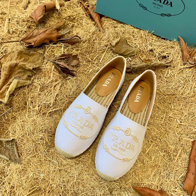 PRADA 26S ESPADRILLE FLATS IN WHITE CANVAS EMBROIDERED LOGO