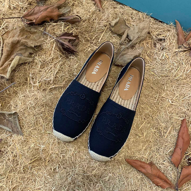 PRADA 26S ESPADRILLE FLATS IN BLACK CANVAS EMBROIDERED LOGO