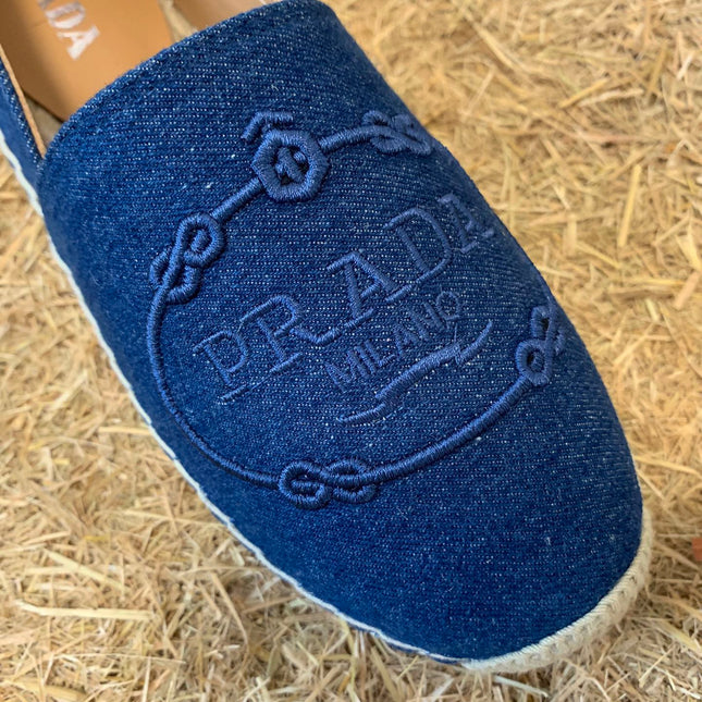 PRADA 26S ESPADRILLE FLATS IN BLUE DENIM EMBROIDERED LOGO