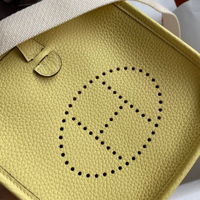HM 25S EVELYNE 17 CM IN YELLOW COWHIDE AND BEIGE CANVAS WITH SILVER HARDWARE