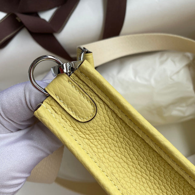 HM 25S EVELYNE 17 CM IN YELLOW COWHIDE AND BEIGE CANVAS WITH SILVER HARDWARE
