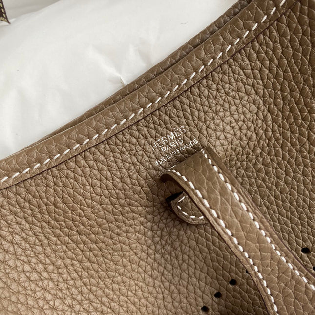 HM 25S EVELYNE 17 CM IN LIGHT EARTH BROWN COWHIDE AND BLACK CANVAS WITH SILVER HARDWARE