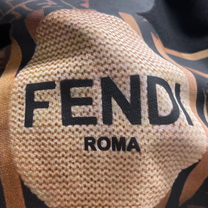 FENDI 26S LONG-SLEEVE SWEATSHIRT 590