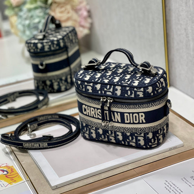 CROSSBODY MINI 18 VANITY CASE IN BLACK MONOGRAM OBLIQUE JACQUARD