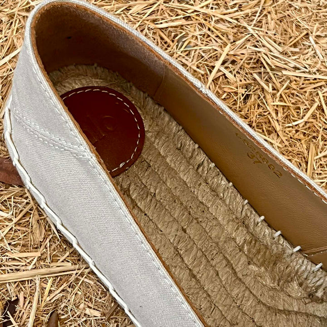 CHLOÉ 26S ESPADRILLE LOAFERS IN LIGHT BEIGE CANVAS