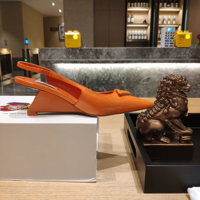 PRADA 26S POINTED TOE WEDGE SLINGBACK PUMPS IN ORANGE PATENT CALFSKIN