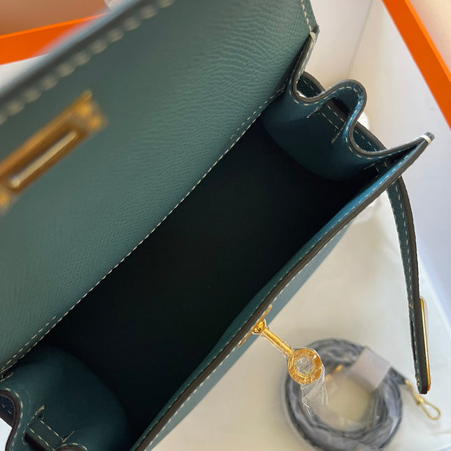 KELLY MINI 20 BAG IN PINE GREEN CALFSKIN WITH GOLD HARDWARE