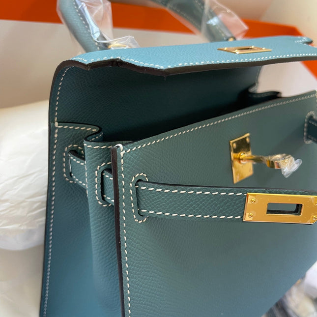 KELLY MINI 20 BAG IN PINE GREEN CALFSKIN WITH GOLD HARDWARE