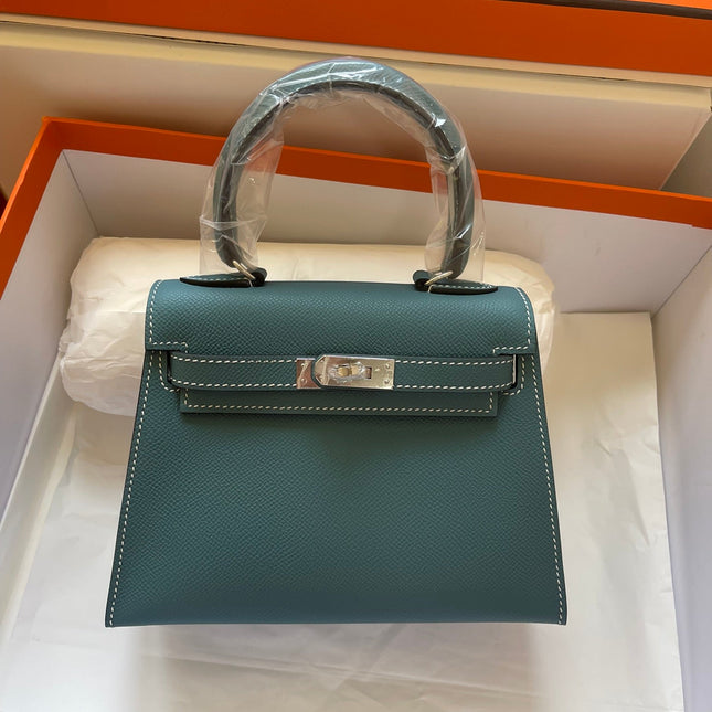 KELLY MINI 20 BAG IN PINE GREEN CALFSKIN WITH GOLD HARDWARE