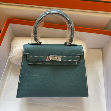 KELLY MINI 20 BAG IN PINE GREEN CALFSKIN WITH GOLD HARDWARE