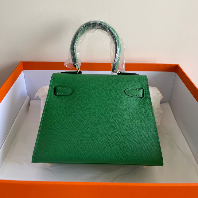 KELLY MINI 20 BAG IN EMERALD GREEN CALFSKIN WITH GOLD HARDWARE