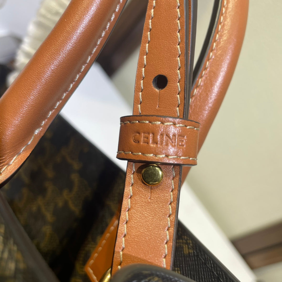 TRIOMPHE  32 BLUE IN PATTERN CALFSKIN
