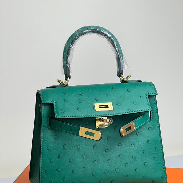 KELLY BAG 20 IN TEAL GREEN OSTRICH LEATHER WITH GOLD HARDWARE