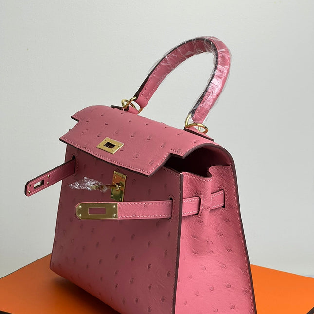KELLY BAG 20 IN ROUGE PINK OSTRICH LEATHER WITH GOLD HARDWARE