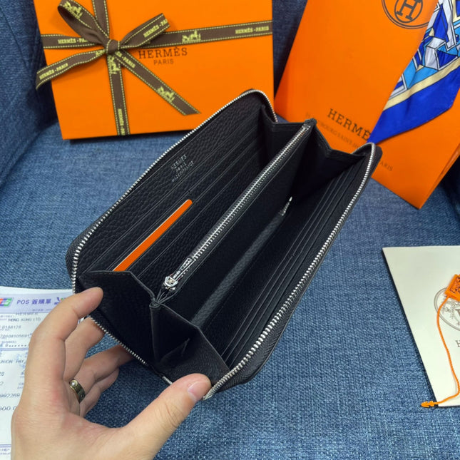 HM SILK'IN HOLED WALLET 19 BLACK GRAINED CALFSKIN
