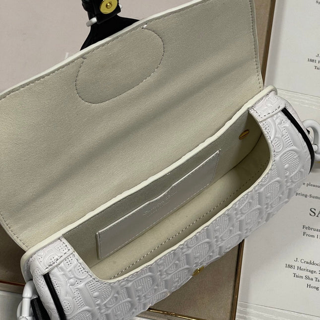 BOBBY EAST-WEST 21 BAG IN WHITE LAMBSKIN