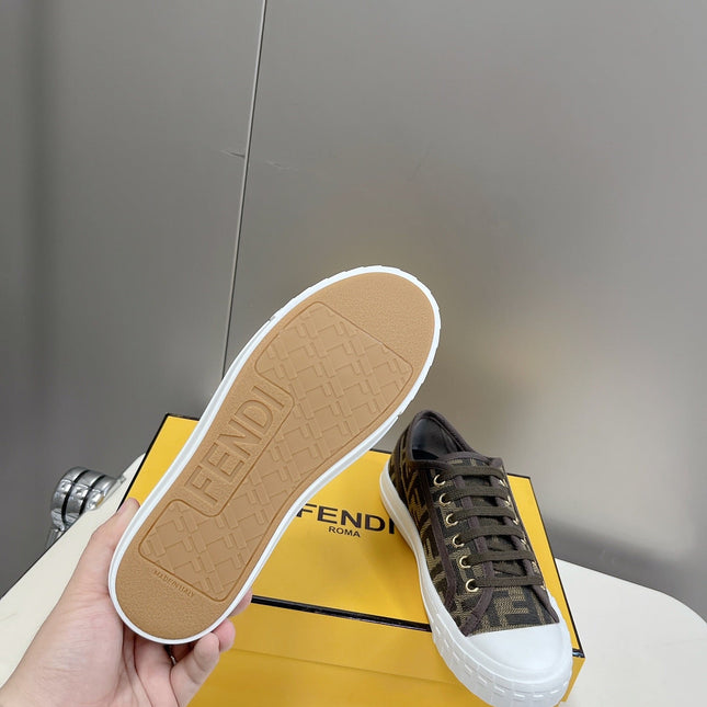 FENDI DOMINO MOTIF LOW-TOP SNEAKERS IN BROWN CANVAS