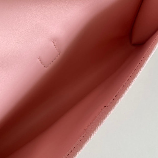 JIGE ELAN 29 CLUTCH IN CREPE PINK CALFSKIN