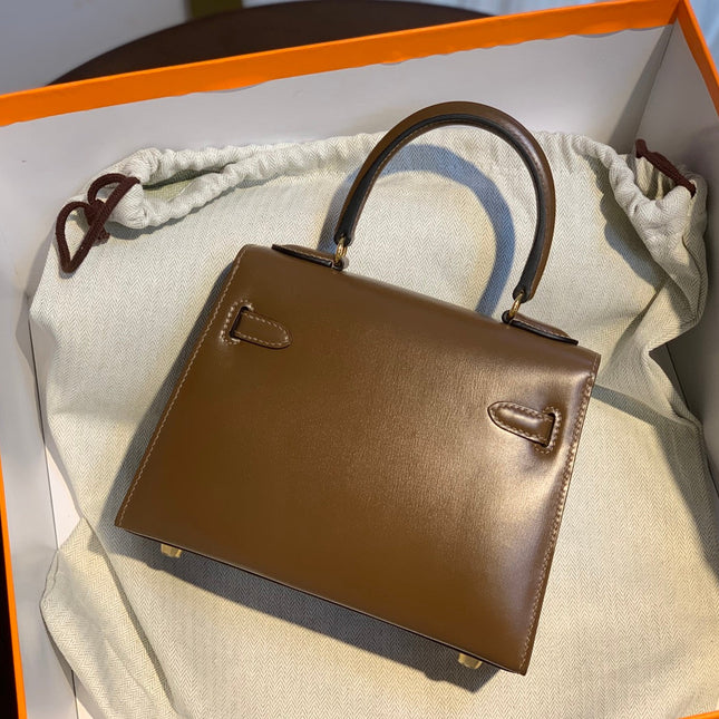KELLY MINI 20 BAG IN CHOCOLATE BROWN SMOOTH CALFSKIN WITH GOLD HARDWARE