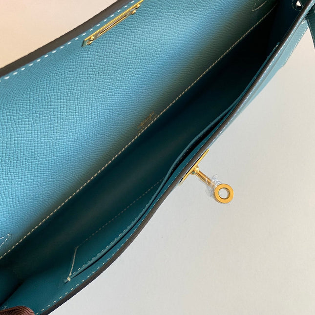 KELLY CUT 31 IN AZURE BLUE CALFSKIN WITH GOLD HARDWARE