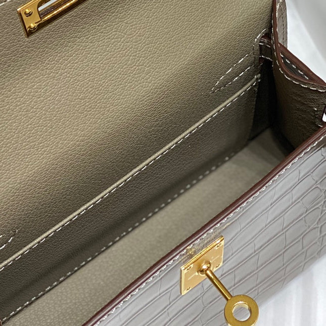 HERMES 25S MINI KELLY 19 IN MOCHA BROWN CALFSKIN GOLD HARDWARE