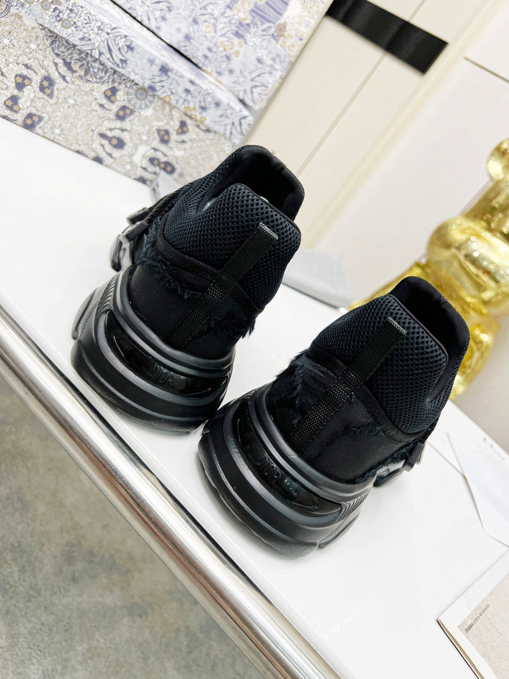 D-WANDER SNEAKERS IN BLACK TECHNICAL FABRIC AND SUEDE