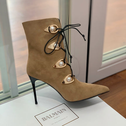 BALMAIN 26S BOOT 95 MM IN LIGHT BROWN SUEDE PEARL BUTTON
