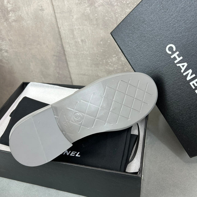 CHANEL 26S LOAFERS IN GREY QUILTED CALFSKIN WITH CC LOGO