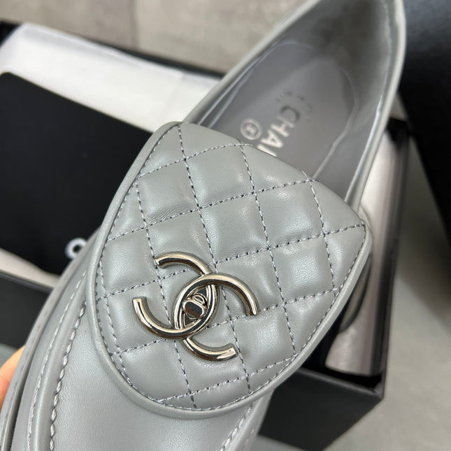 CHANEL 26S LOAFERS IN GREY QUILTED CALFSKIN WITH CC LOGO