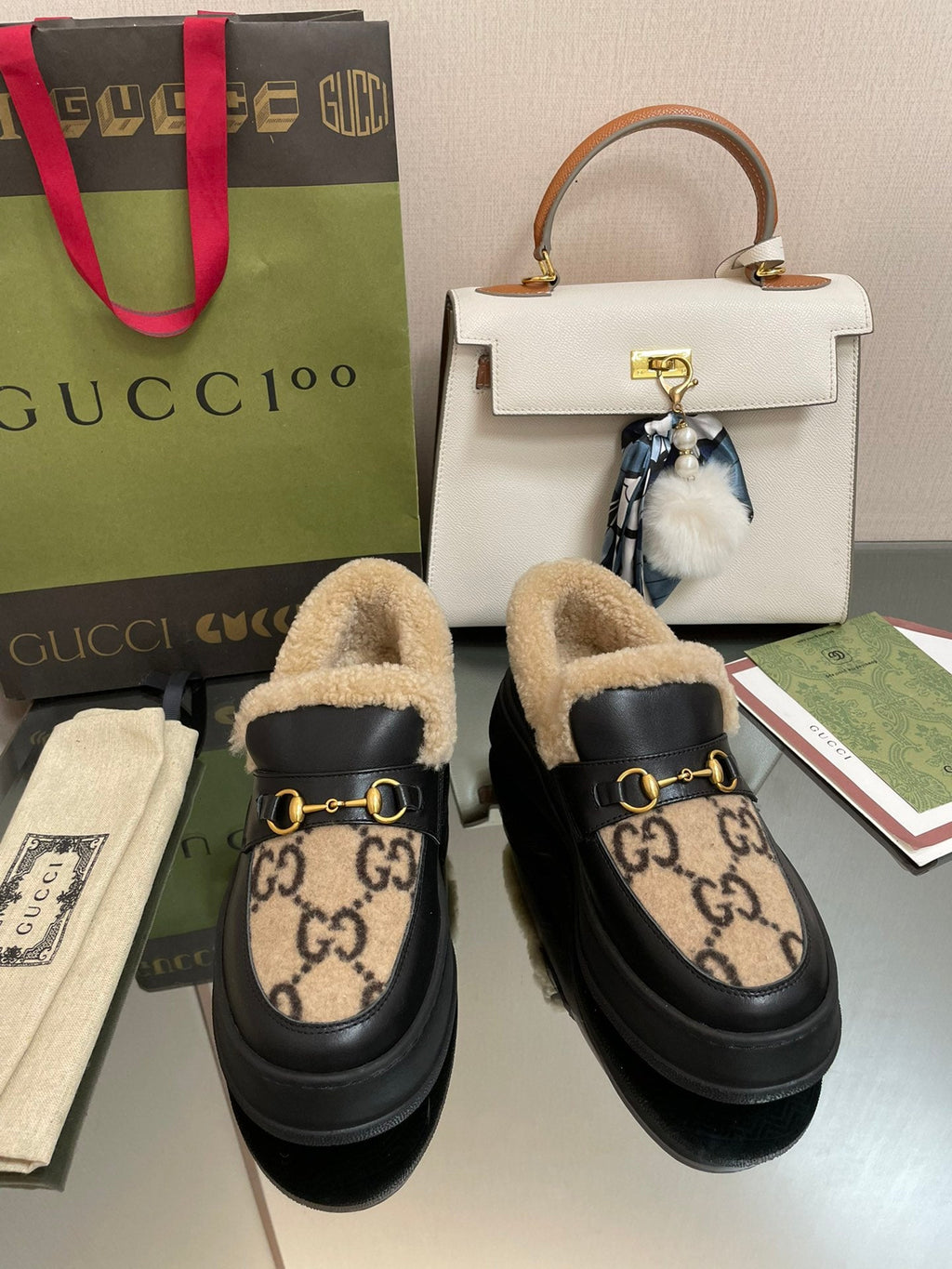 GG LOAFER IN CAMEL BROWN JACQUARD AND BLACK CALFSKIN WITH BEIGE WOOL LINING