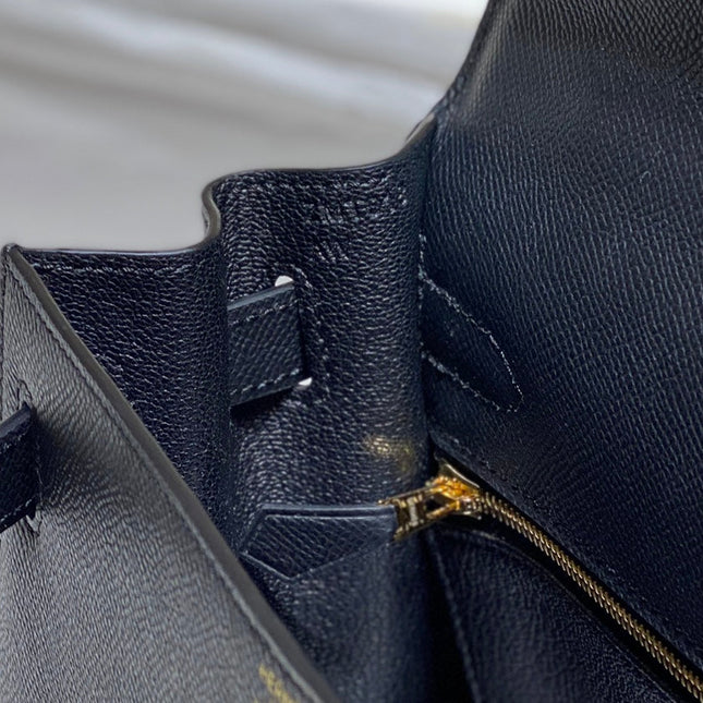 KELLY 28CM IN NOIR EPSOM CALFSKIN GOLD HARDWARE