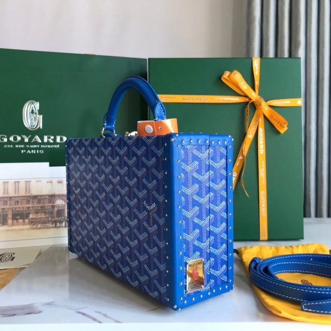 GRAND HÔTEL TRUNK BAG 24 IN BLUE GOYARDINE CANVAS AND CALFSKIN