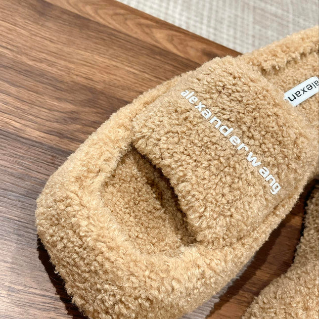 CHUNKY PLATFORM SIPPERS IN CAMEL BEIGE LAMBSWOOL